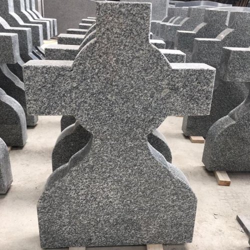 cross design tombstone